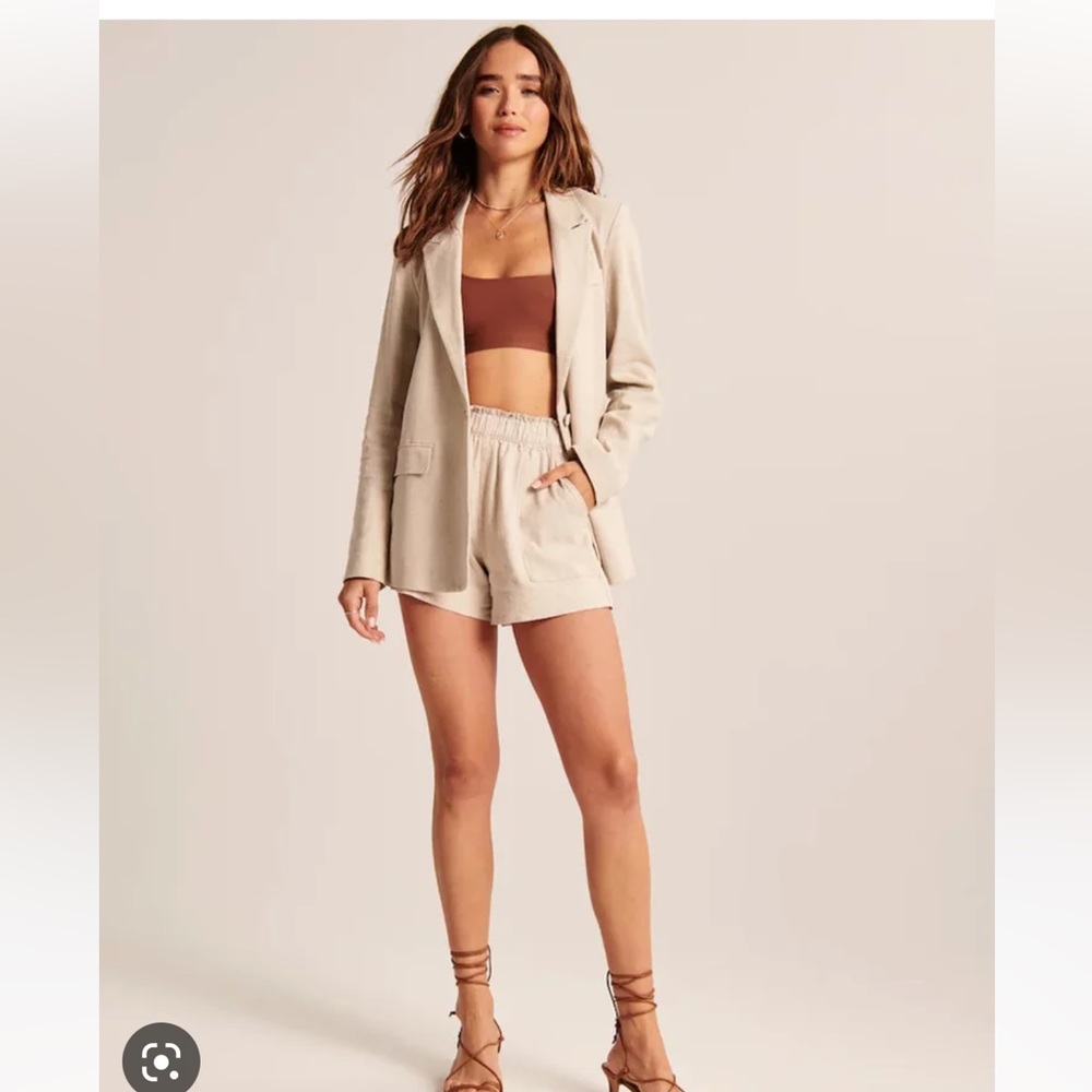 Abercrombie and Fitch women’s single breasted linen blend blazer in size xs